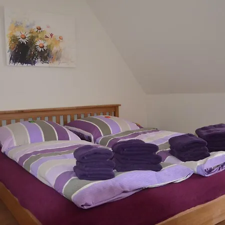 Paulina * Βέστερλαντ